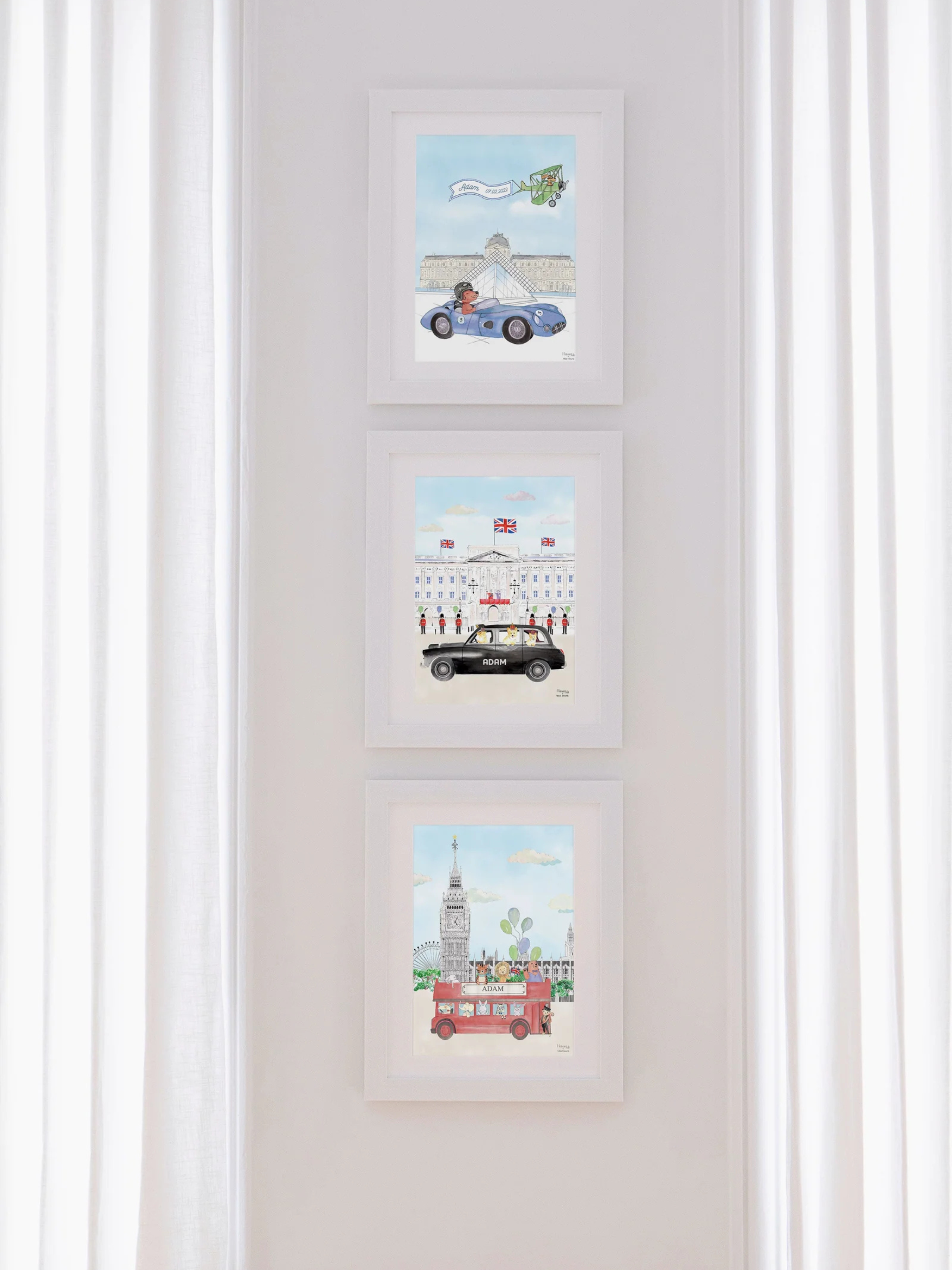 The Black Cab of Buckingham Palace (Blue)